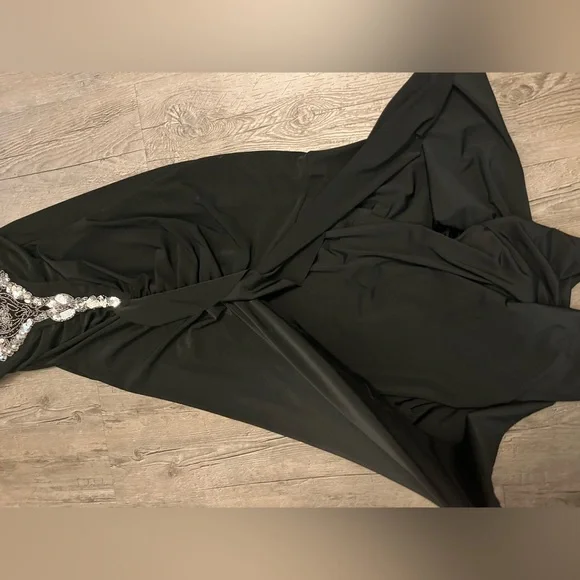 Fancy dress for prom/ outing/ wedding - Picture 3 of 6